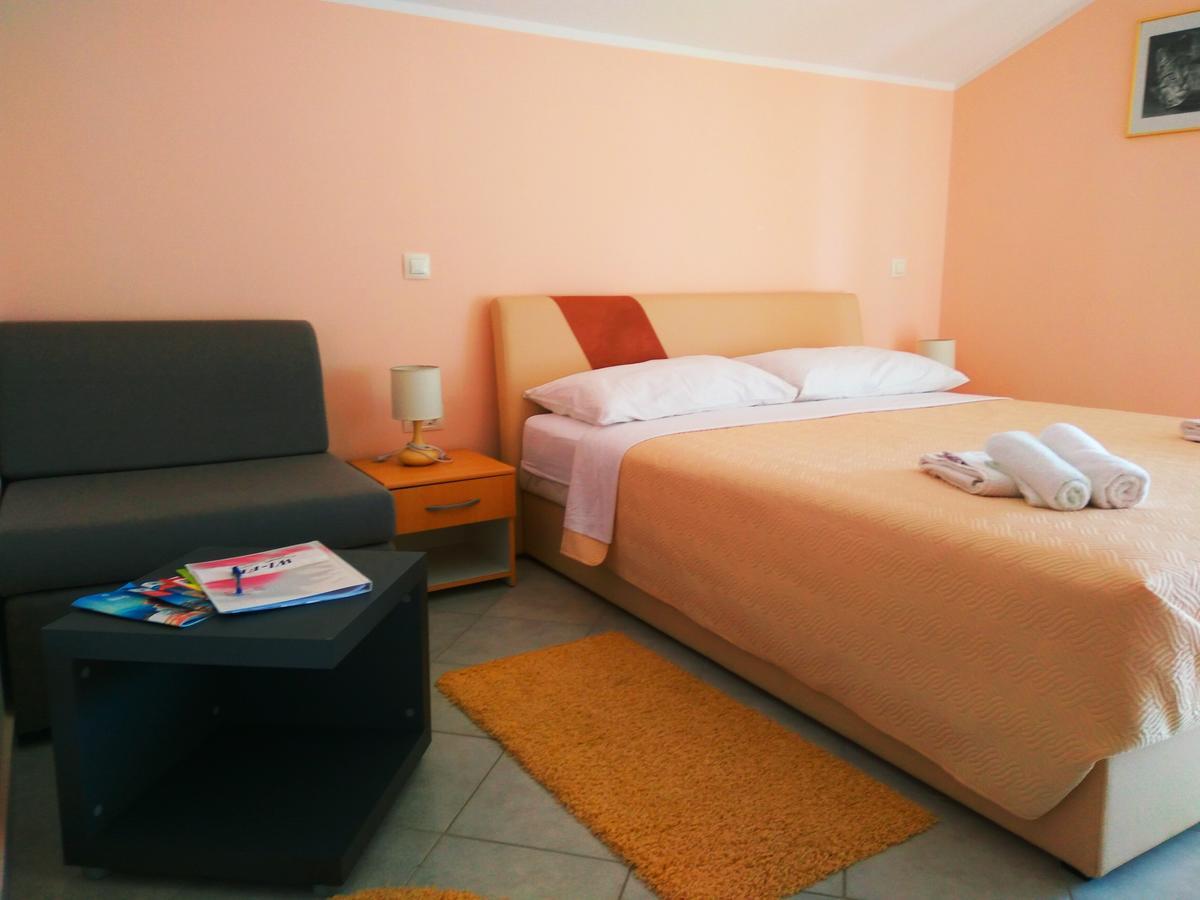 Aparthotel Viola Pjescana Uvala Eksteriør bilde