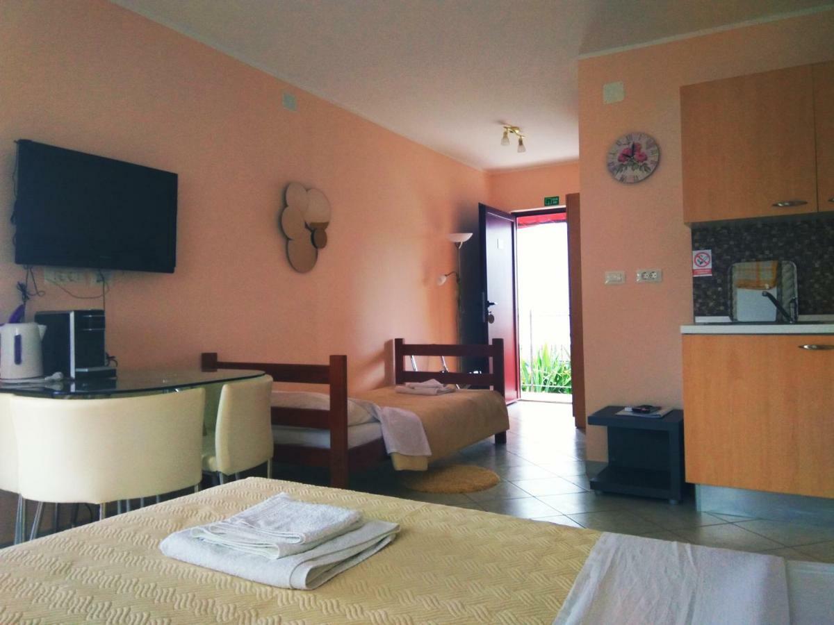 Aparthotel Viola Pjescana Uvala Eksteriør bilde